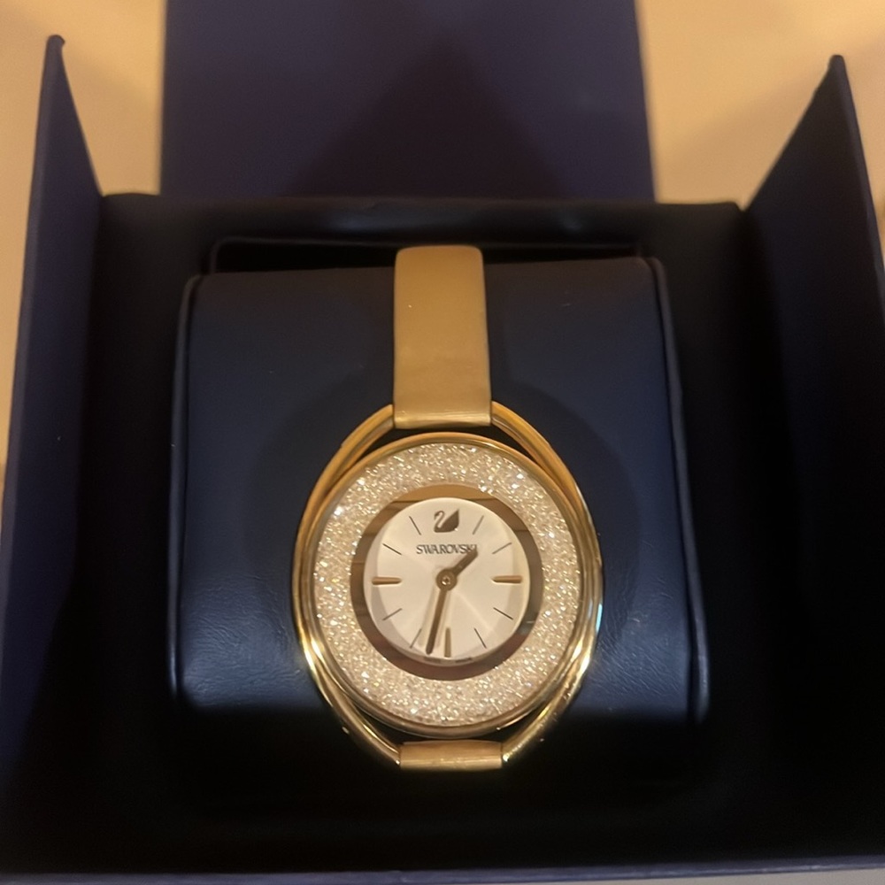 Swarovski Watch - Picture 2 of 6